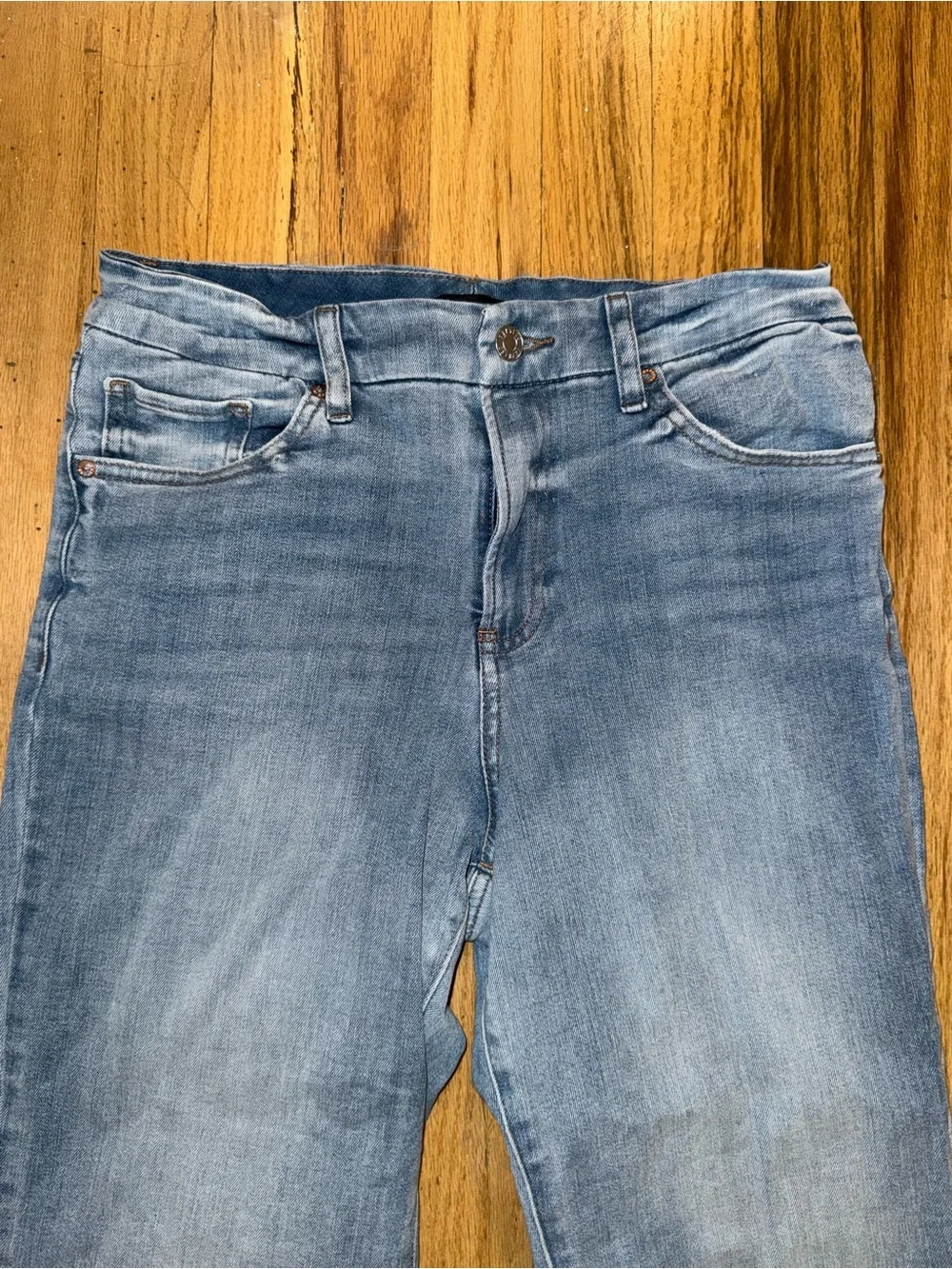 Express Jeans - Picture 2 of 4